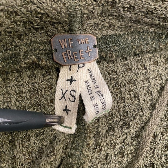 We The Free | Kate Waffle Knit Top Army Green Size XS - Picture 8 of 8